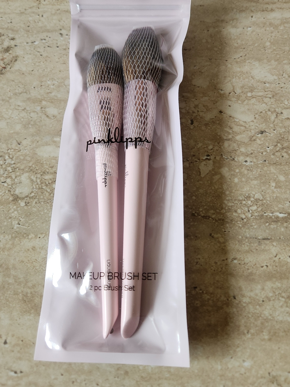 Pink 2-Piece Women’s Makeup Brush Set
